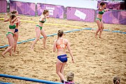 Deutsch: Beachhandball bei den Olympischen Jugendspielen 2018; Tag 6, 12. Oktober 2018; Mädchen, Hauptrundenspiel – Ungarn-Niederlande 2:1 English: Beach handball at the 2018 Summer Youth Olympics at 12 October 2018 – Girls Main Round – Hungary-Netherlands 2:1