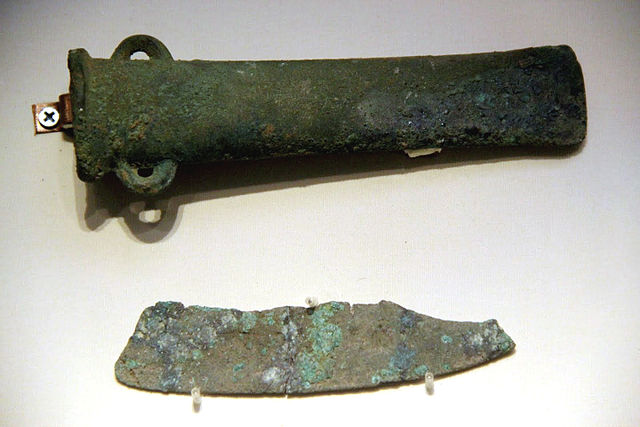 Bronze axe and copper knife, Qijia Culture, Gansu. Probably derived from the Seima-Turbino culture.