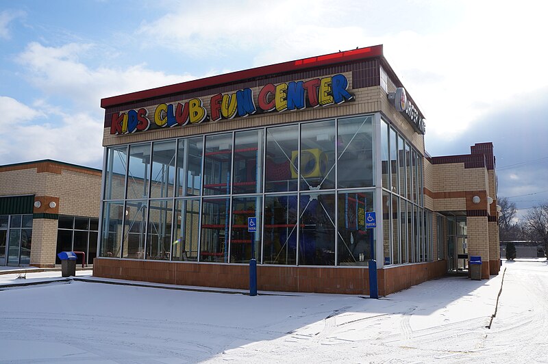 File:Burger King Kids Club Fun Center.jpg