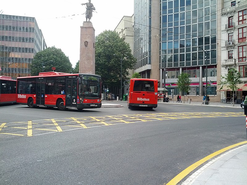File:Buses going around the traffic circle (18621245058).jpg