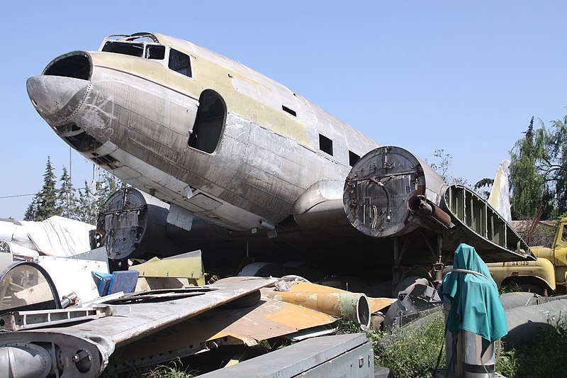 File:CC-CBW Douglas DC-3 Aerocor (8185421582).jpg