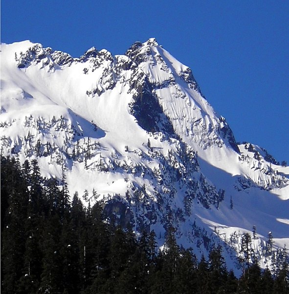 File:Chair Peak from Alpental.jpg