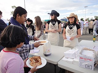 <span class="mw-page-title-main">Pancake breakfast</span> Public event