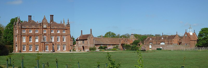 File:Cockfield Hall 114457w.jpg