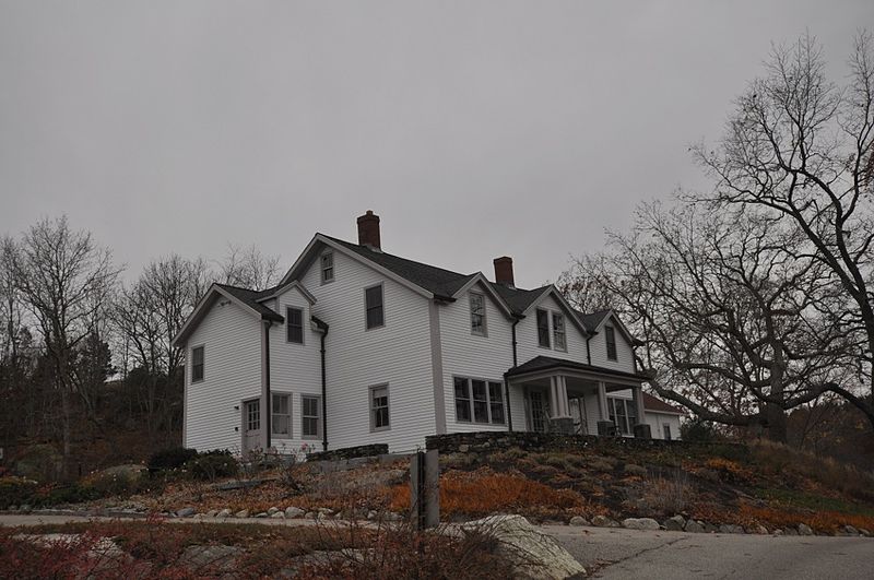 File:CohassetMA GovernmentIsland LightkeepersHouse.jpg