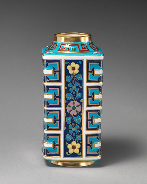 File:Cuboid vase MET DP-16489-033.jpg