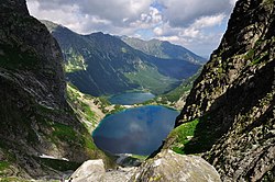 Czarny Staw i Morskie Oko widok z Rysów.jpg