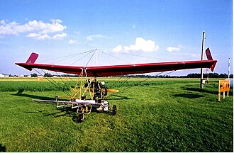 Newly completed DFE Ascender III-C prior to first flight, 2004 DFEAscenderIIIC02.jpg