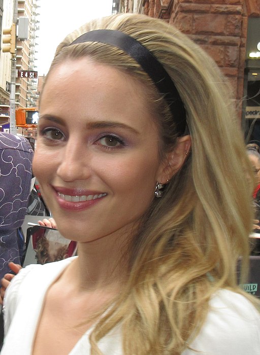 Dianna Agron (38573320982) (cropped)