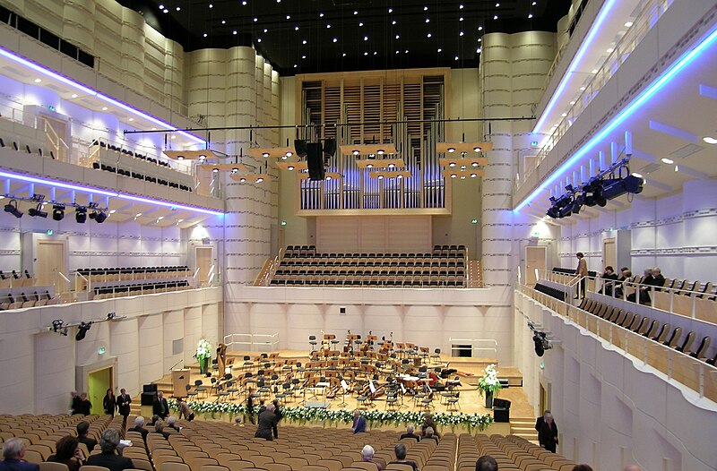 File:Dortmund Konzerthaus.jpg
