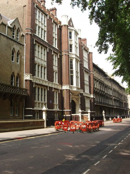 File:Dr Williams' Library, Gordon square - geograph.org.uk - 463164.jpg