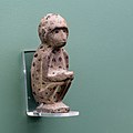 East Greek plastic aryballos - squatting monkey - Rhodos AM 11542 - 01