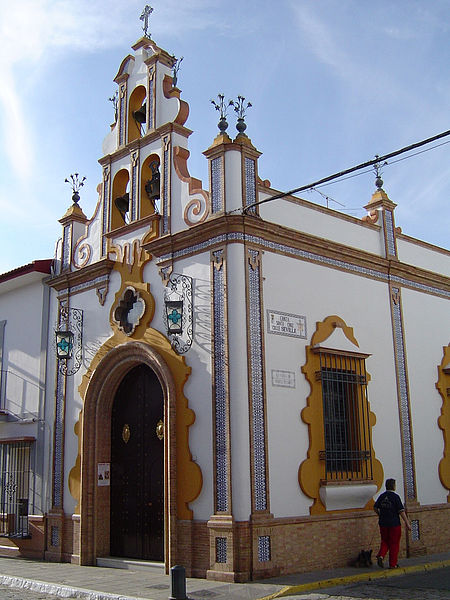 File:Ermita calle Sevilla.jpg