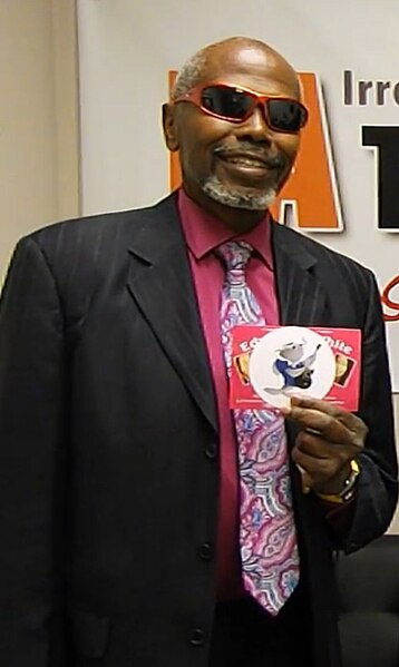 File:Ernest Thomas 2015.jpg