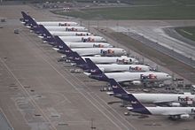 FedEx Express aircraft at Memphis International Airport FedEx Express Line Up (9297611027).jpg