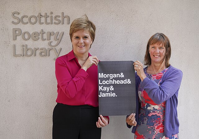 Nicola Sturgeon and the new 2021 Makar Kathleen Jamie outside the Scottish Poetry Library