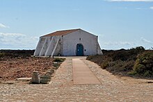 Former ammunition and supply warehouse used as an auditorium. Fortaleza de Sagres (2012-09-25), by Klugschnacker in Wikipedia (47).JPG