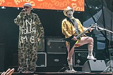 Fred Durst and Wes Borland performing at KROQ Weenie Roast 2019 Fred Durst & Wes Borland @ KROQ Weenie Roast 2019 (Quintin Soloviev).jpg