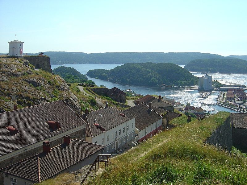 File:Fredriksten fortress Norway view of Halden beneath.jpg