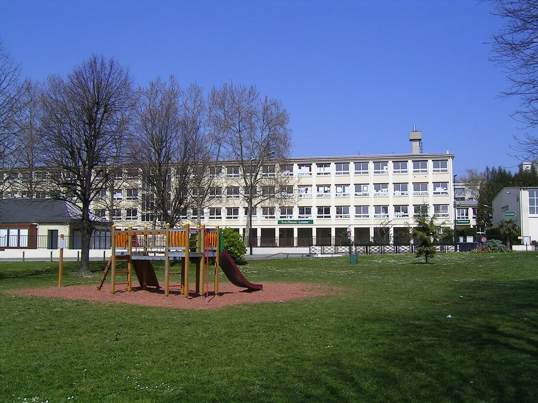 File:Gagny Ecole primaire Lavoisier.jpg