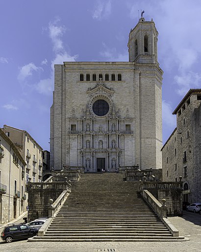 How to get to Catedral De Girona with public transit - About the place