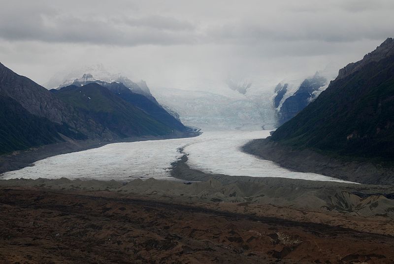 File:Glacier and ice fall again - panoramio.jpg