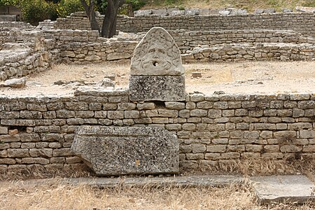 Glanum Natatio & Fountain