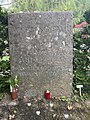 Paulis Grabstein auf dem Friedhof von Zollikon