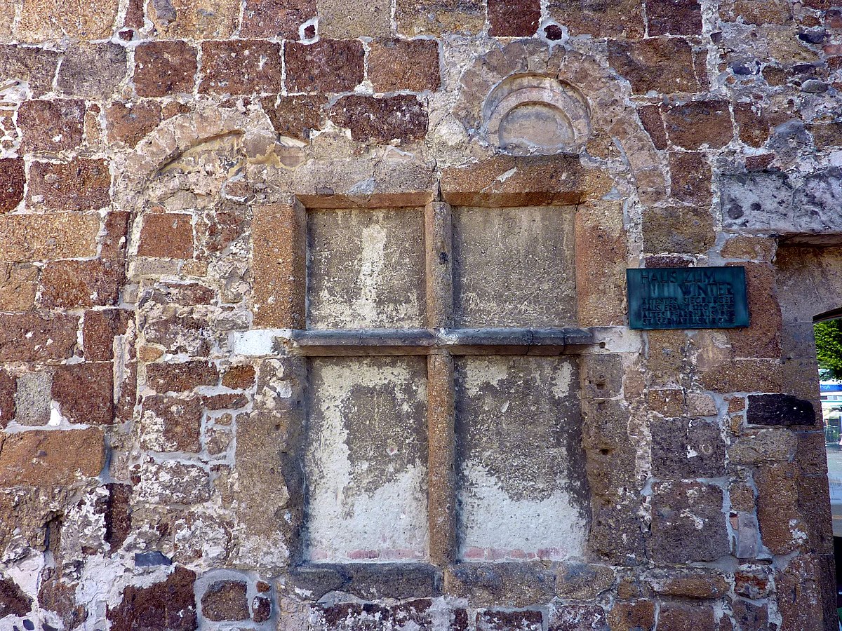 File:Haus zum Winter, Siegburg (2).jpg - Wikimedia Commons