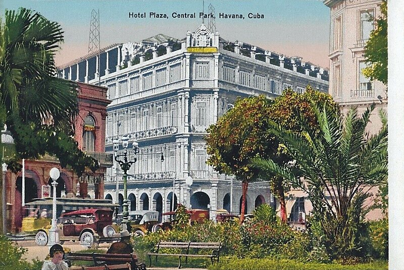 File:Havana - Hotel Plaza, Central Park.jpg