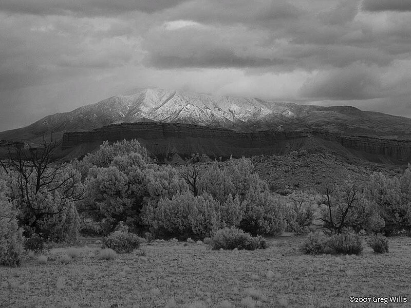 File:Henry Mtns, Mt Pennell (3684658339).jpg