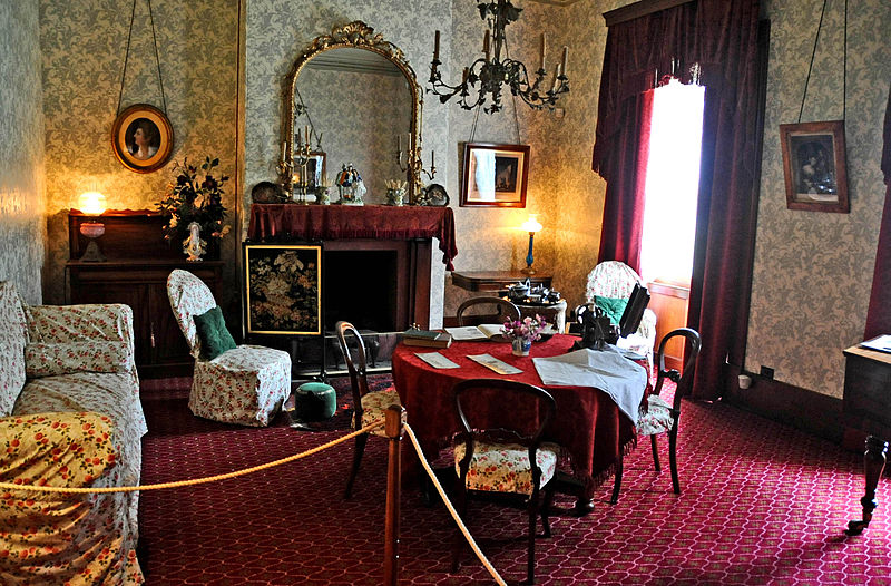 File:INTERIOR OF COMMANDANT'S HOUSE.jpg