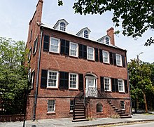 Isaiah Davenport House stands in the northwestern residential block of Columbia Square Isaiah Davenport House, Savannah, GA, US (2).jpg