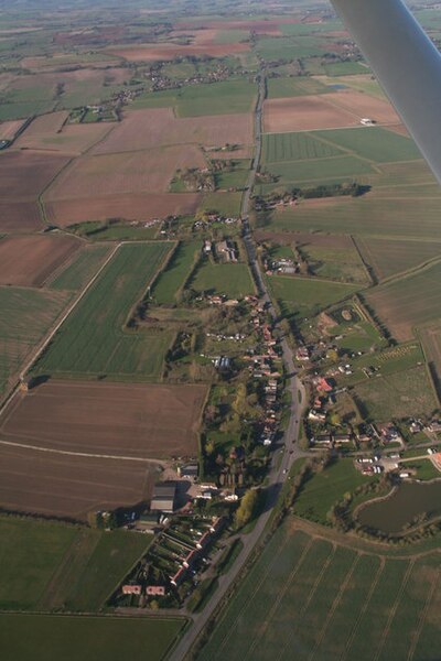 File:Keal Cotes, aerial 2017 - geograph.org.uk - 5325939.jpg