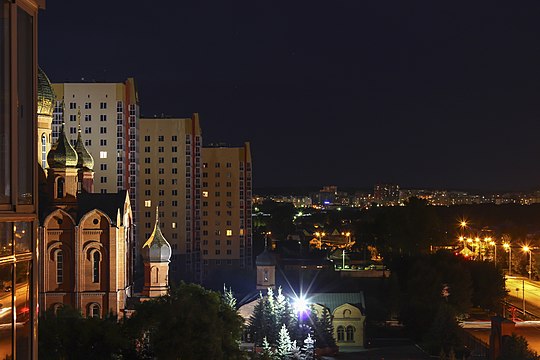 Вечерний кемерово. Ночной Кемерово. Ночное Кемерово. Кемерово ночью. Ночной город Кемерово.