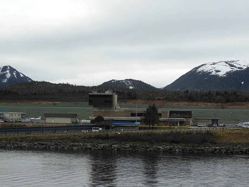 File:Ketchikan airport terminal, Alaska.JPG