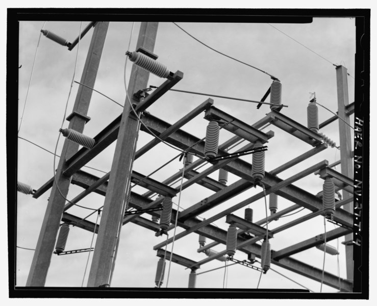 File:Kingman Switchyard, bus structure, view northeast - Hoover Dam, Kingman Switchyard, U.S. Highway 93, Boulder City, Clark County, NV HAER NV-27-T-4.tif