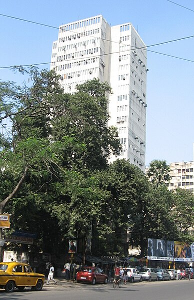 চিত্র:Kolkata Chowringhee 3.jpg