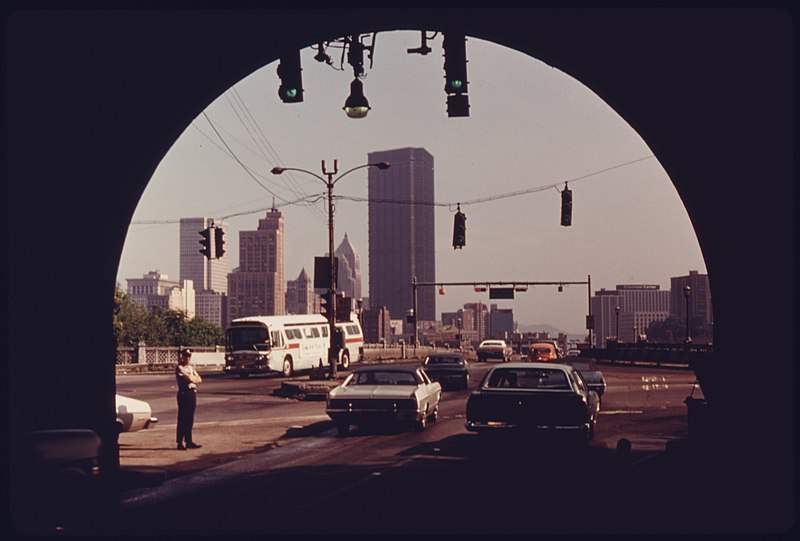 File:LIBERTY TUNNEL FRAMES THE CITY AS MOTORISTS APPROACH FROM THE SOUTH ABOUT 10 A.M. ON AUGUST 1, 1974. THIS PHOTO... - NARA - 557276.jpg