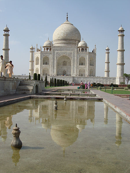 File:Lascar Taj Mahal (4498302958).jpg