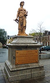 À la mémoire de MM. de Pompéry, statue de Mathurin Moreau.