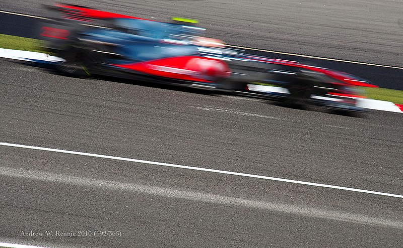 File:Lewis Hamilton à Silverstone en 2010.jpg