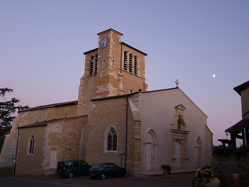 File:Liergues - kościół XIw. - Liergues L'Eglise - church XI c - panoramio.jpg