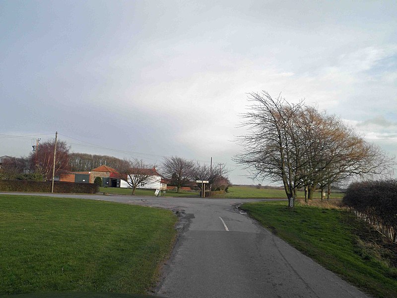 File:Low Farm junction - geograph.org.uk - 3800403.jpg