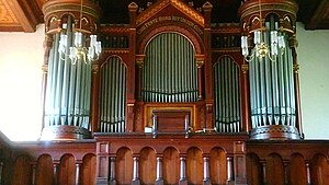 Lugau, Kreuzkirche, Ladegast-Orgel.jpg