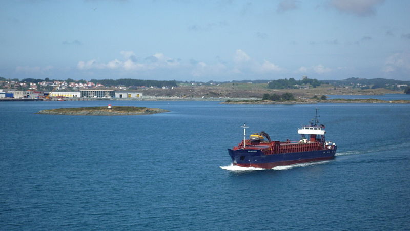 File:MS Falksund i Karmsundet.jpg