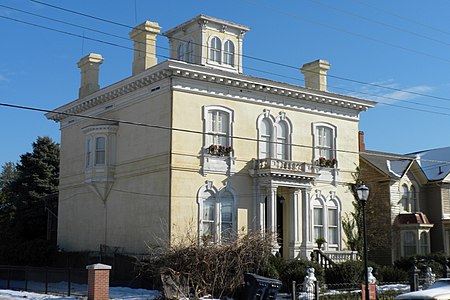 MahoneHouse