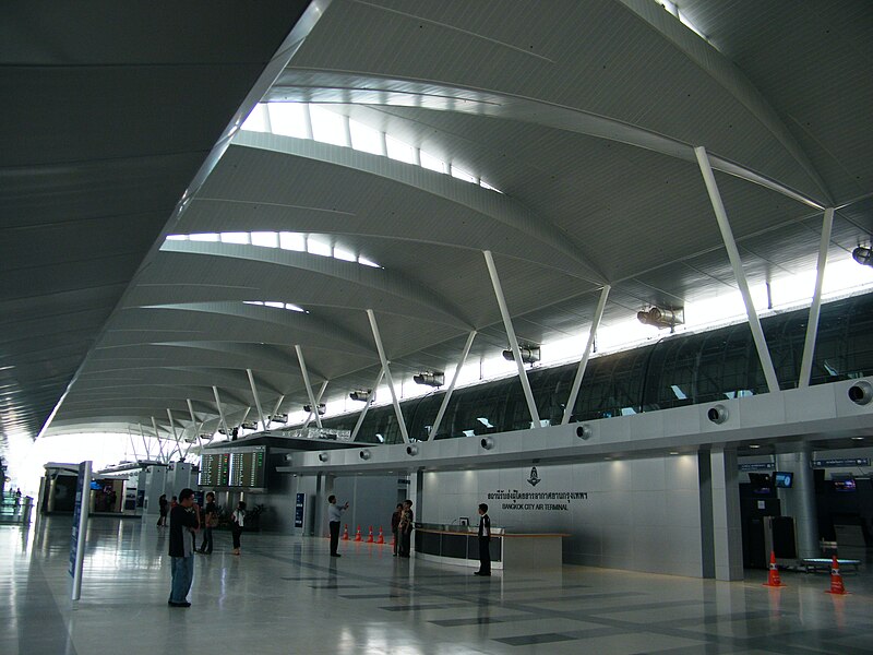 File:Makkasan City Air Terminal Interior 1.jpg