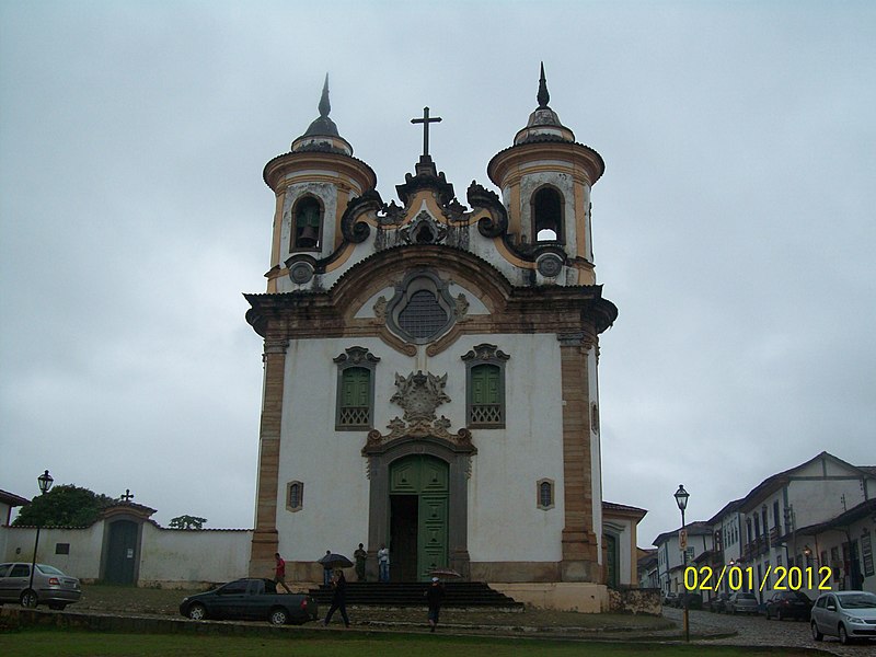 File:Mariana MG Brasil - Igreja de S. Francisco - panoramio.jpg