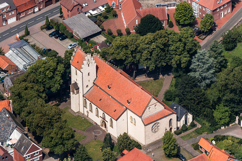 File:Metelen, St.-Cornelius-und-Cyprian-Kirche -- 2014 -- 2409.jpg